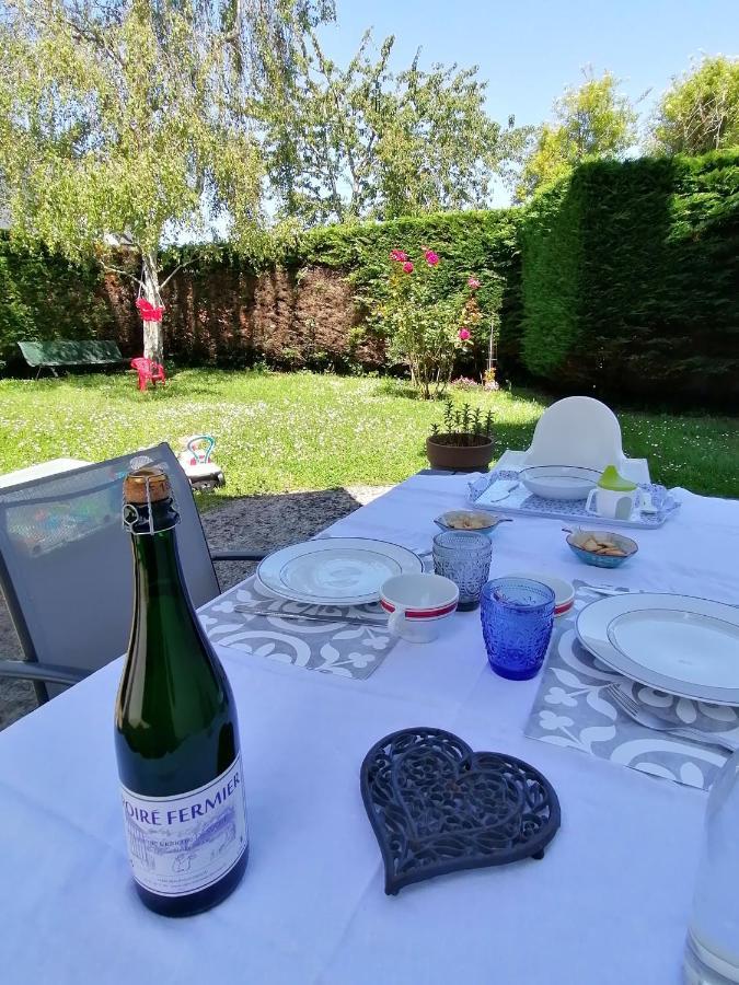 Apartamento A La "Georgette" Et Son Jardin Avec Parking Villers-sur-Mer Exterior foto